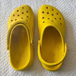 CROCS Kids Shoes in Bright Yellow